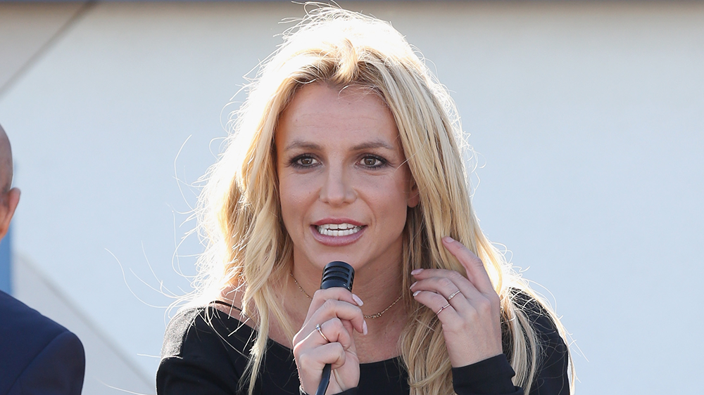 Britney Spears reportedly lit a cigarette on board a private jet