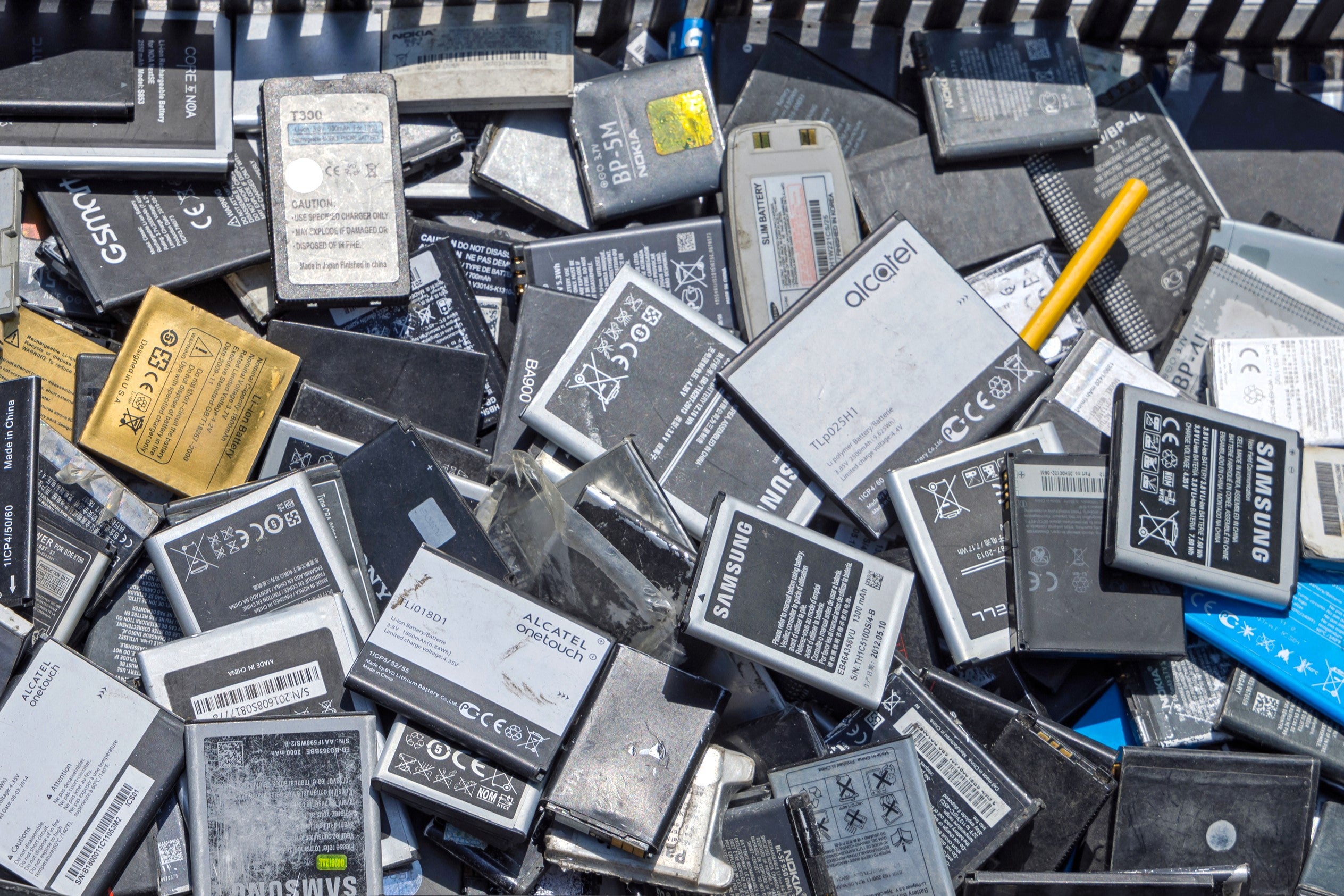 The biggest difference between a supercapacitor and a battery is how quickly a supercapacitor can charge and release energy