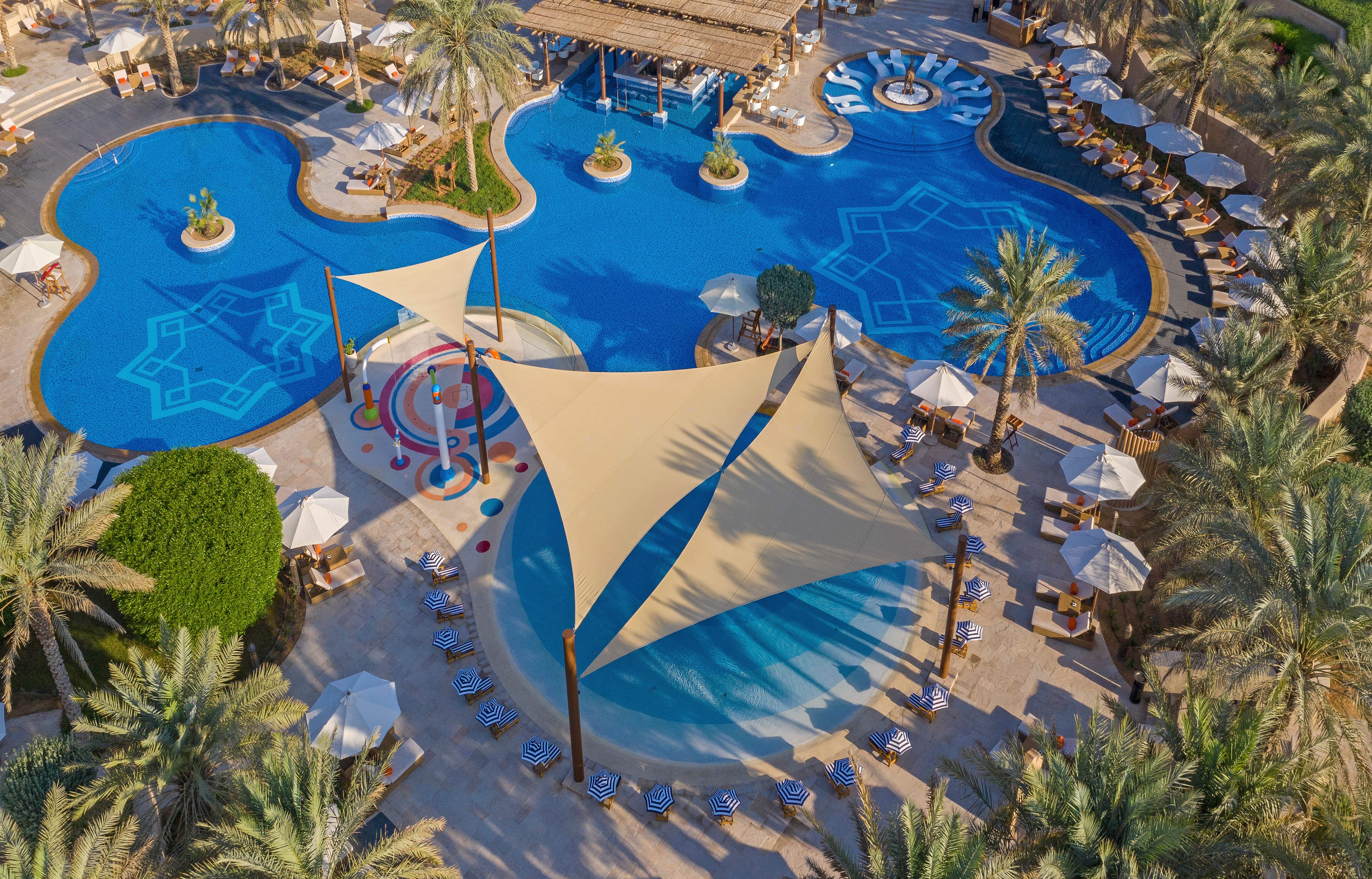 Qasr Al Sarab Desert’s kids’ pool features cabana shades to keep your little ones protected from the sun, as well as shallow padded flooring, spray pools and mini sun beds
