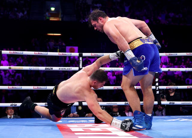 <p>Dave Allen (right) stopped Johnny Fisher in the fifth round after two knockdowns</p>